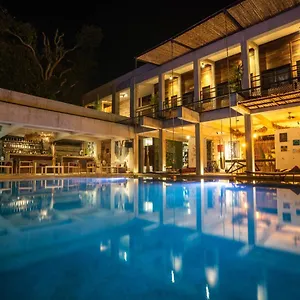 Makaaba Eco-boutique ***** בקאלאר