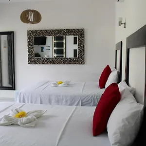 Casa Zazil ** בקאלאר